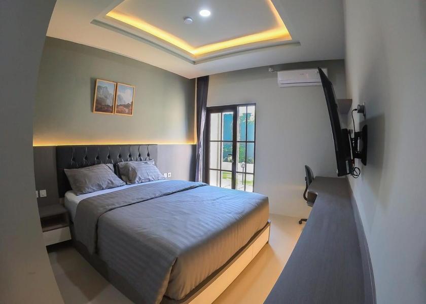 West Java West Cirebon Deluxe Queen Room