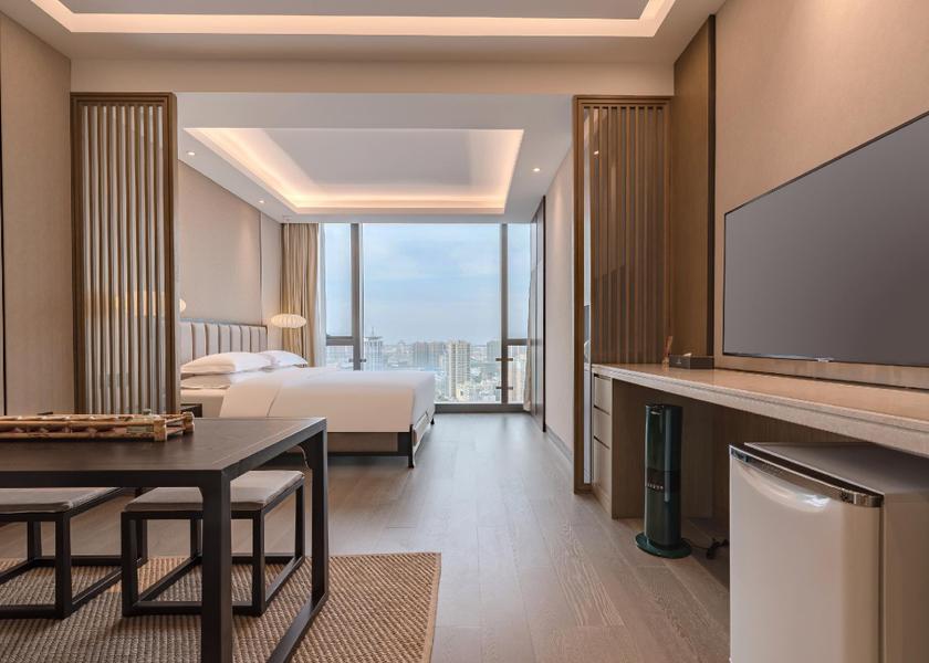 Henan Zhengzhou Big Room
