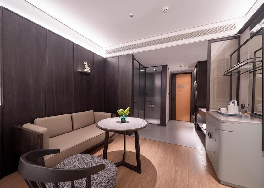 Henan Zhengzhou Double Executive