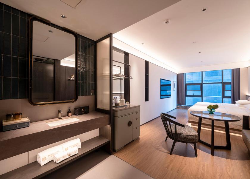 Henan Zhengzhou Double Executive