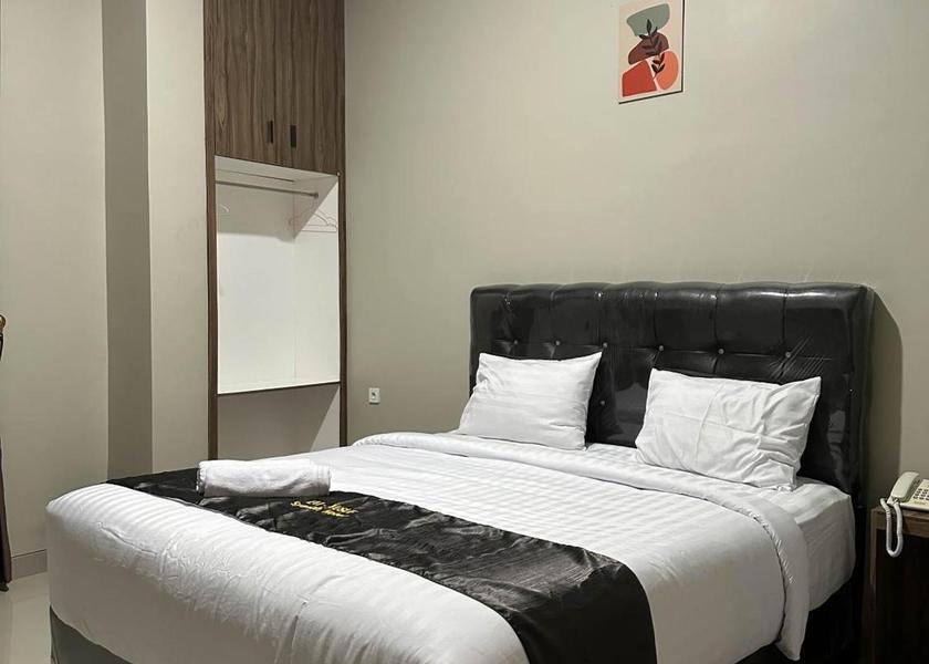 West Sumatra Bukittinggi Large Double Room