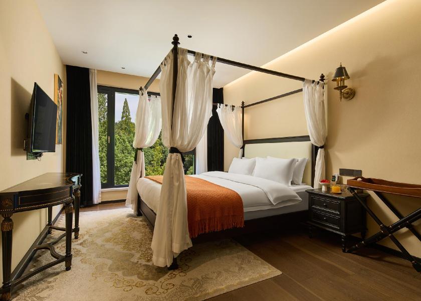 Zhejiang Lishui Big Room
