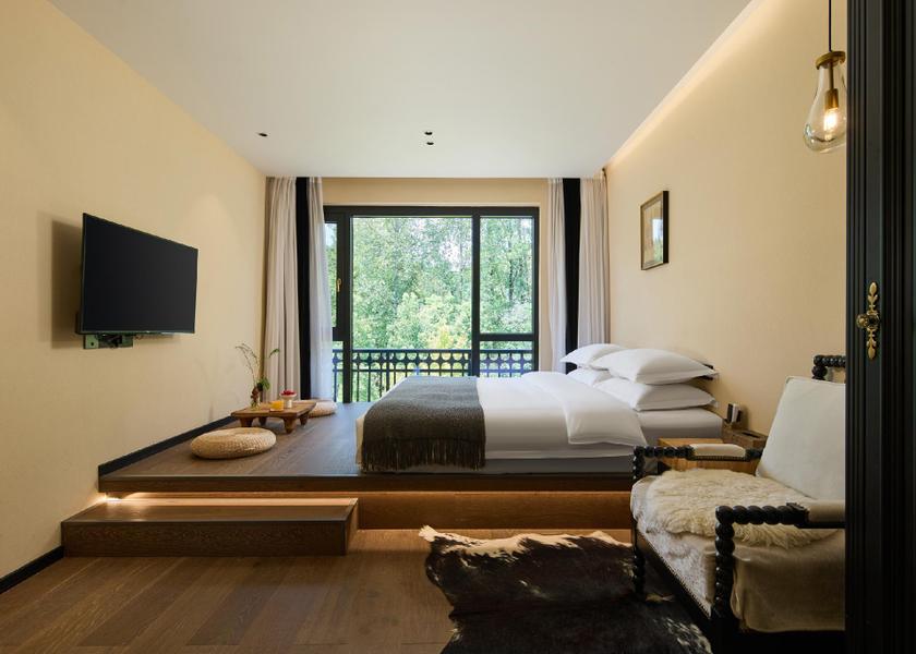 Zhejiang Lishui Queen Studio