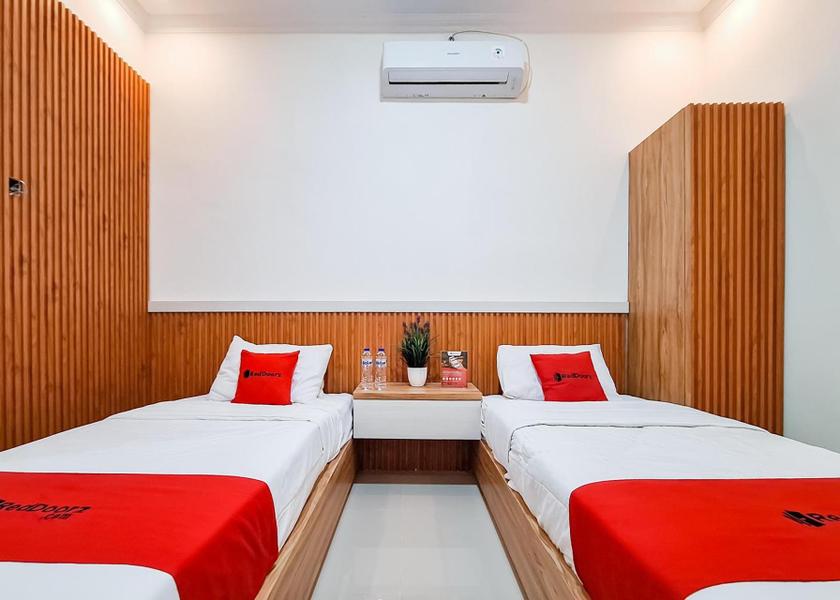 West Java Tasikmalaya Deluxe Twin Room