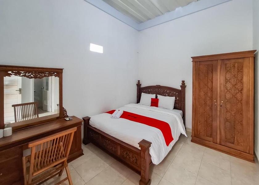 Central Java Jepara Deluxe Double Room