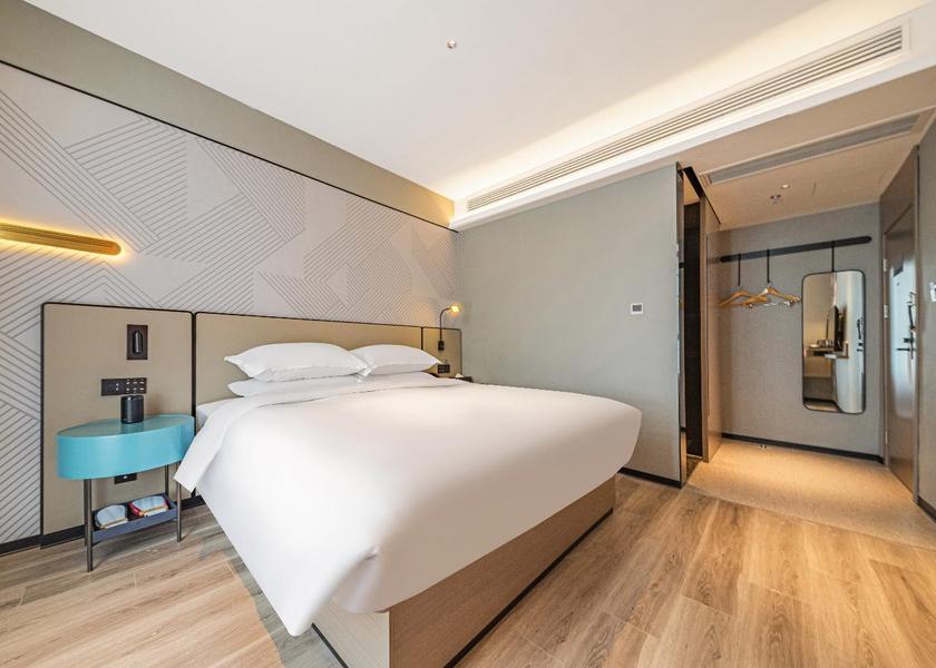 Jiangxi Fuzhou Dossen - Bed Room With City View