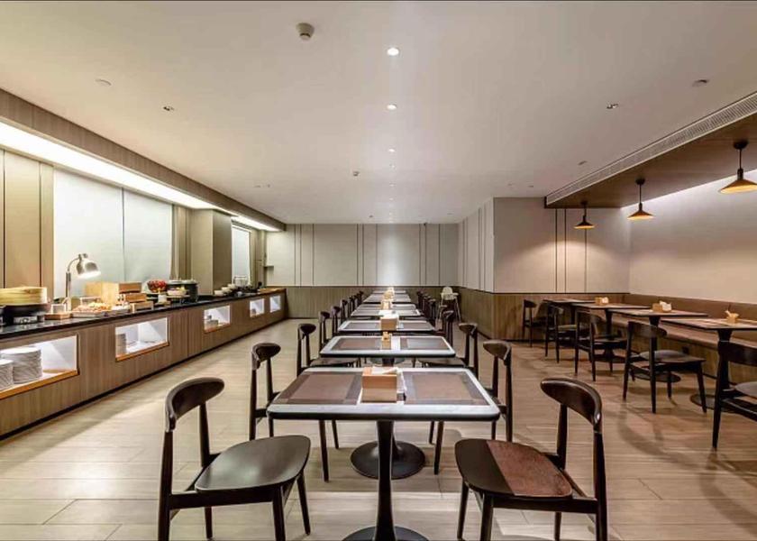 Guangxi Yulin interior view