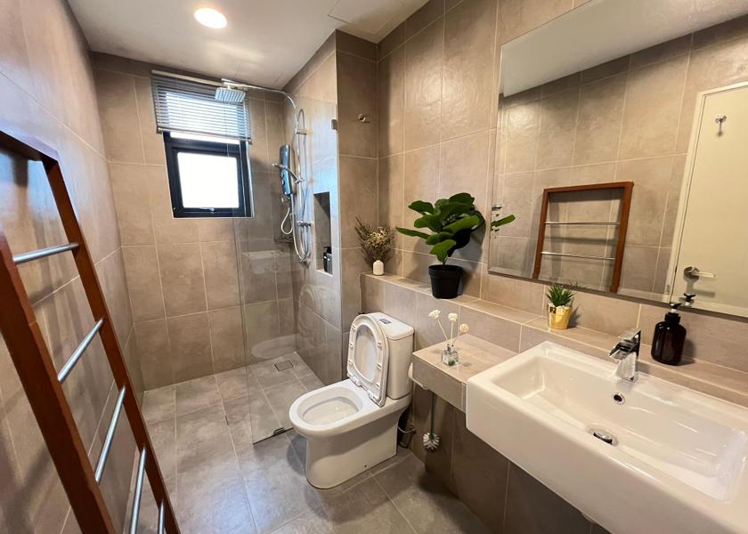 Pahang Kuantan VitaminSEA4 Seaview 6PAX Studio Netflix A-11-12