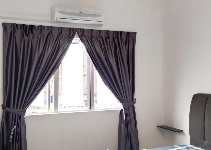 Pahang Bentong Triple Room