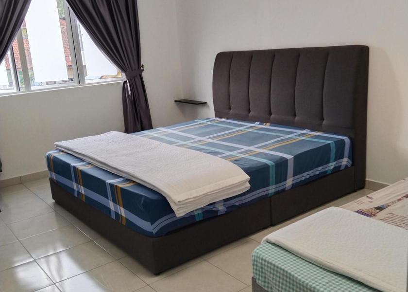 Pahang Bentong Triple Room