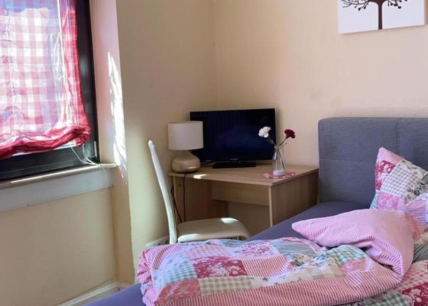 Hessen Bad Nauheim Single Room with Shower