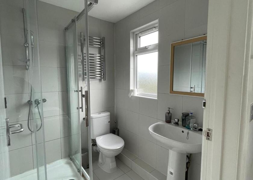 England Romford Quadruple Room