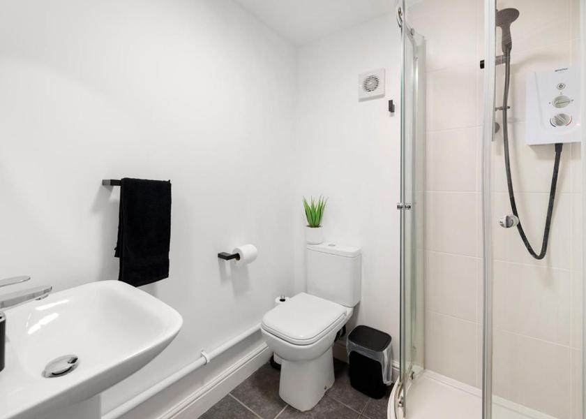 England Nottingham Apartment with Shower
