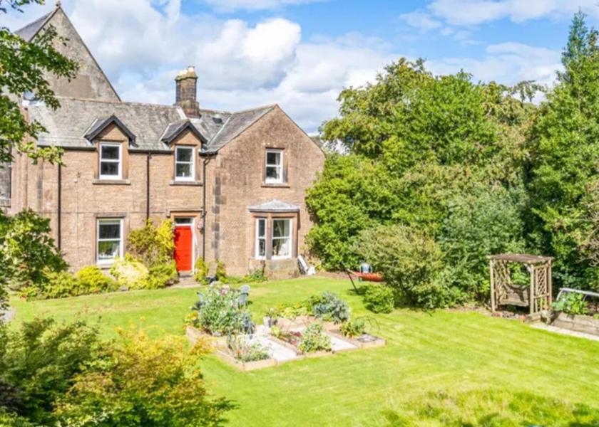 Scotland Lockerbie garden