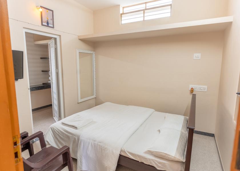 Tamil Nadu Tirupur Room