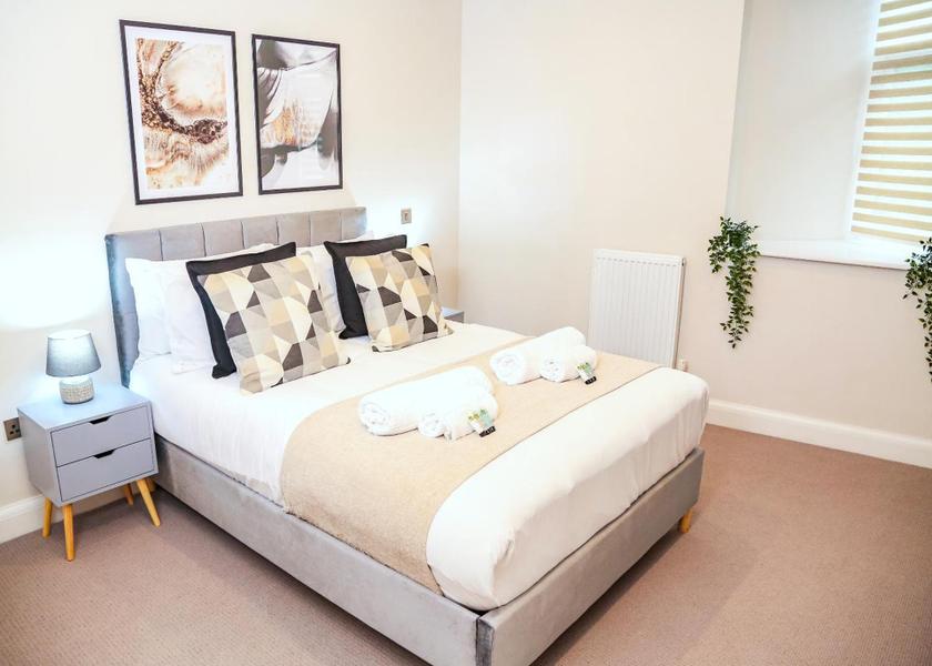 England Shrewsbury One-Bedroom Superior Apartment
