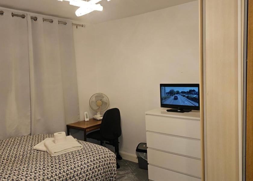 England Sittingbourne Double Room with Shared Bathroom