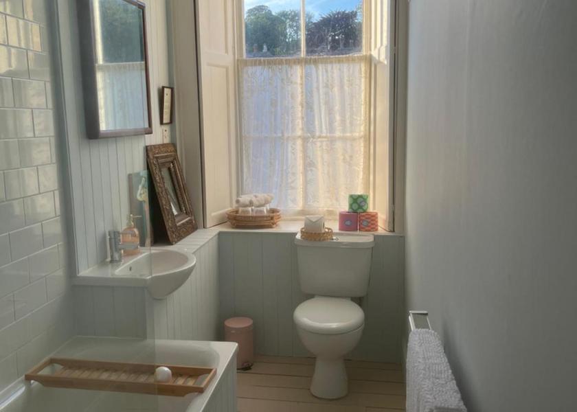 England Shepton Mallet Deluxe Family Suite