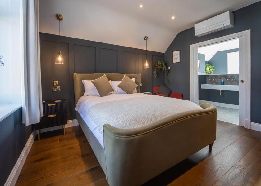 England Wadhurst Deluxe King Room