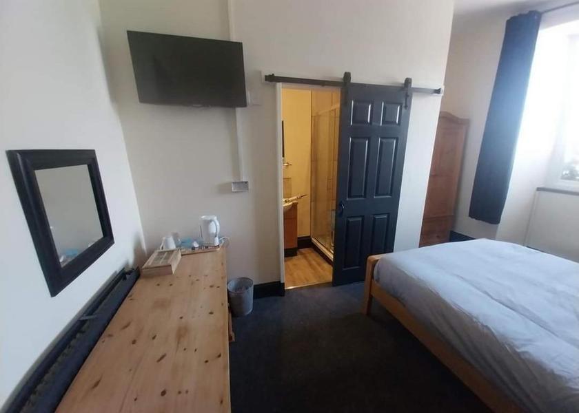 England Camborne Deluxe Double Room with Shower