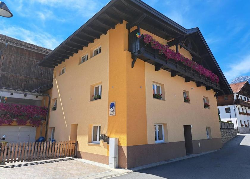 Tyrol Sautens exterior view