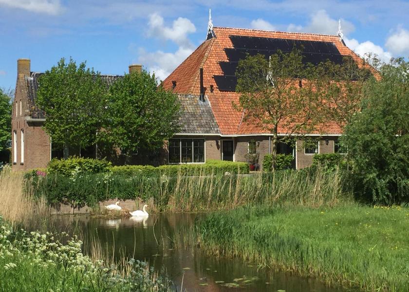 Friesland Itens exterior view