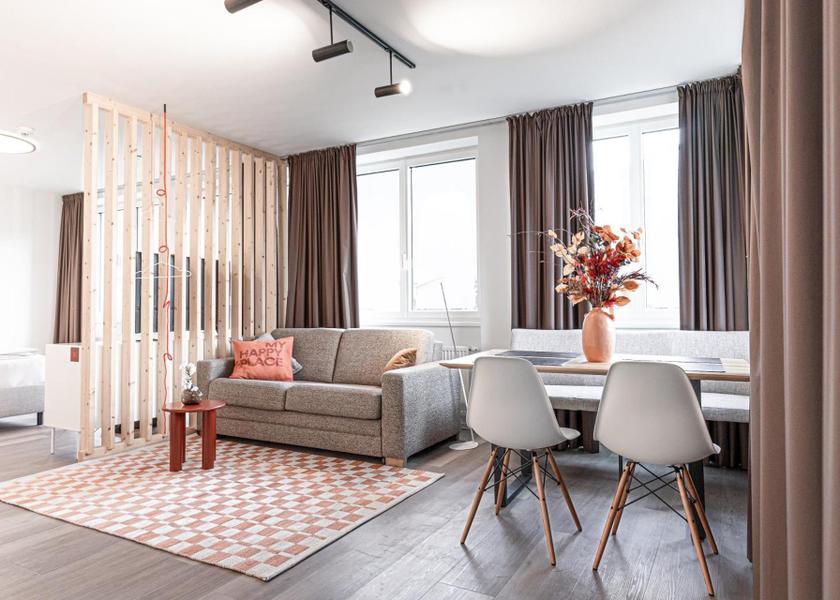 Tyrol Schlitters Apartment with Mountain View