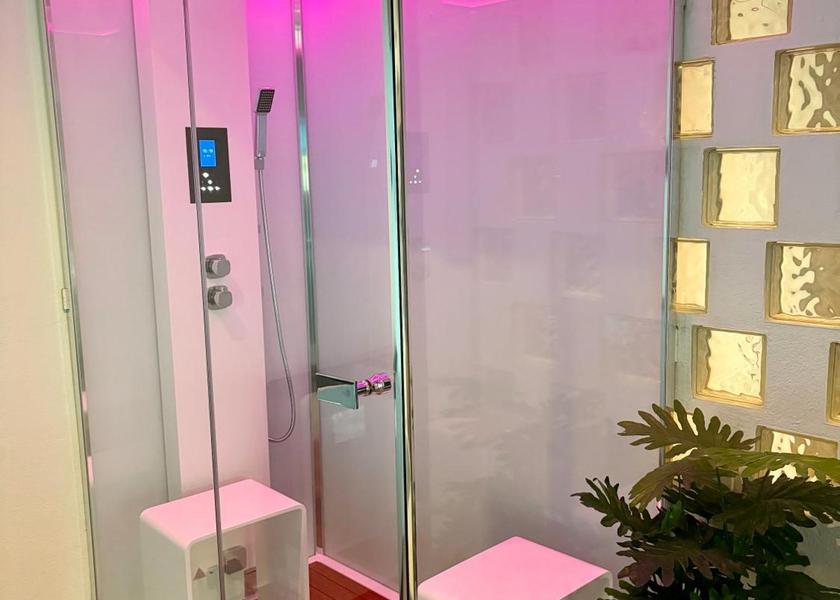 Utrecht Soest Deluxe King Room