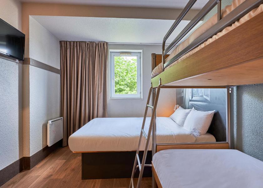 Normandy Saint-Contest Quadruple Room