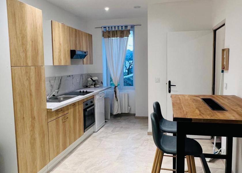 Centre - Loire Valley Vierzon One-Bedroom Apartment