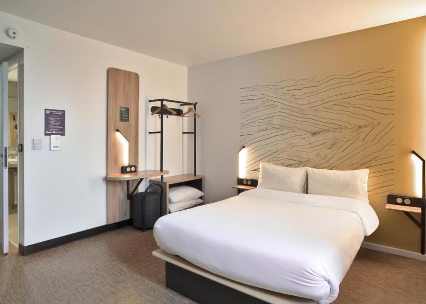 Centre-Loire Valley Dreux Standard Double Room