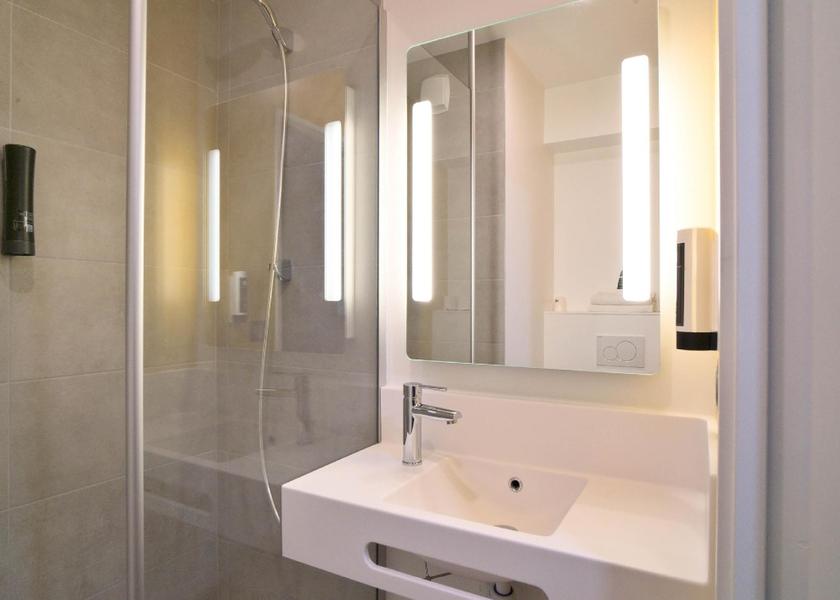 Centre-Loire Valley Dreux Standard Double Room