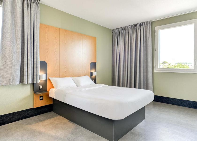 Occitanie Montpellier Triple Room with Disability Access