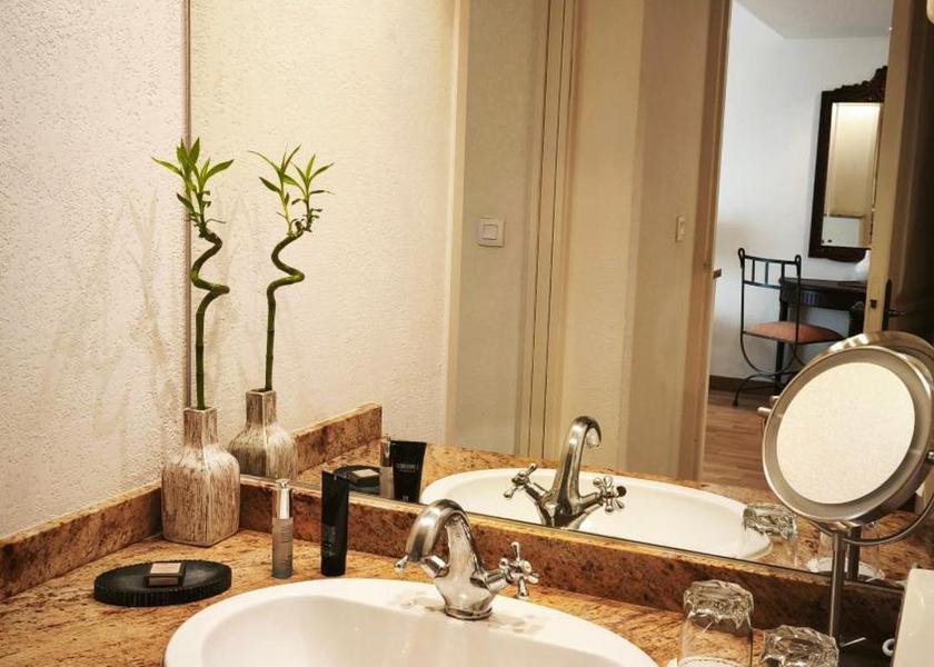 Provence-Alpes-Côte d'Azur Avignon One-Bedroom Apartment