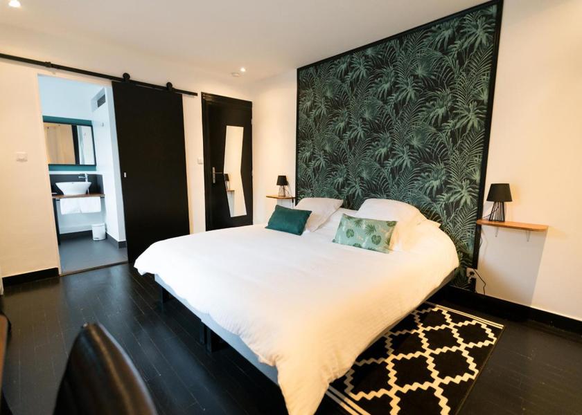 Normandy Pontorson Deluxe Double Room with Private Bathroom