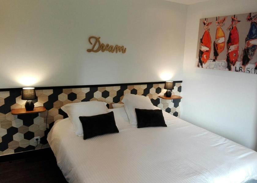 Normandy Pontorson Superior Double with Private Bathroom and garden view