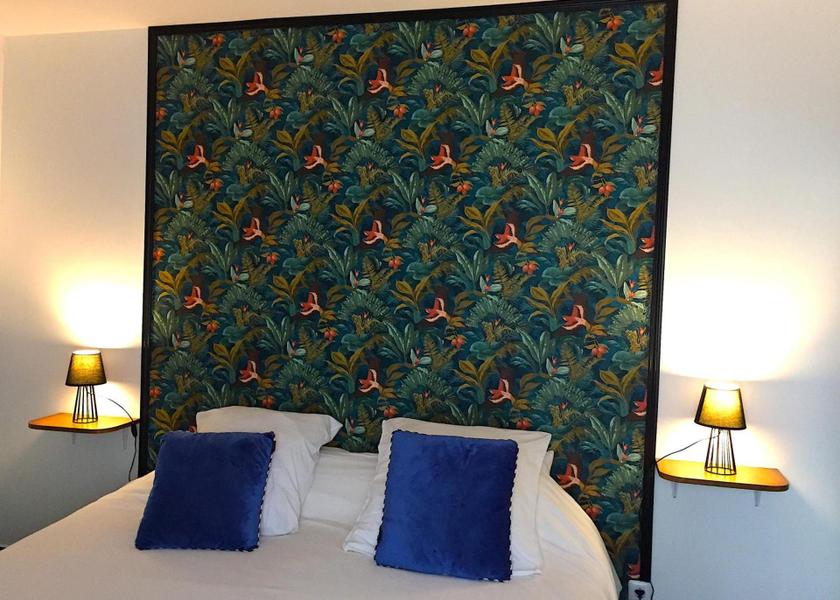 Normandy Pontorson Deluxe Double Room with Private Bathroom