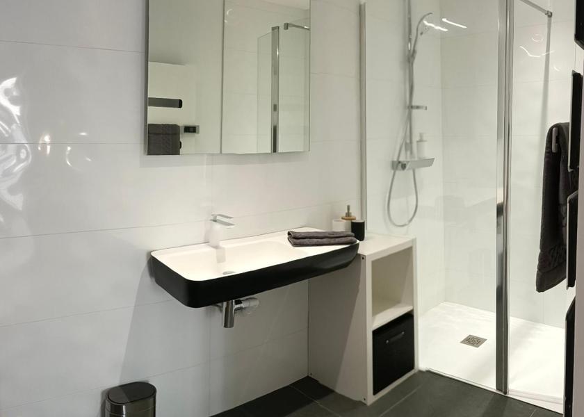 Pays de la Loire Angers Deluxe Queen Room