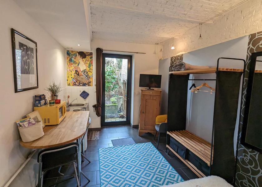 Hauts-de-France Roubaix Double Room with Private Bathroom