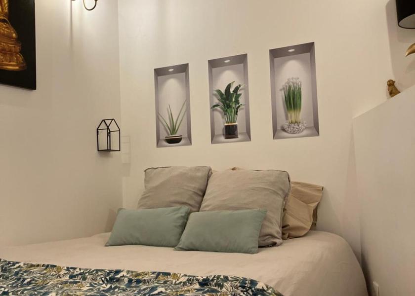 Bourgogne-Franche-Comte Dijon One-Bedroom Apartment