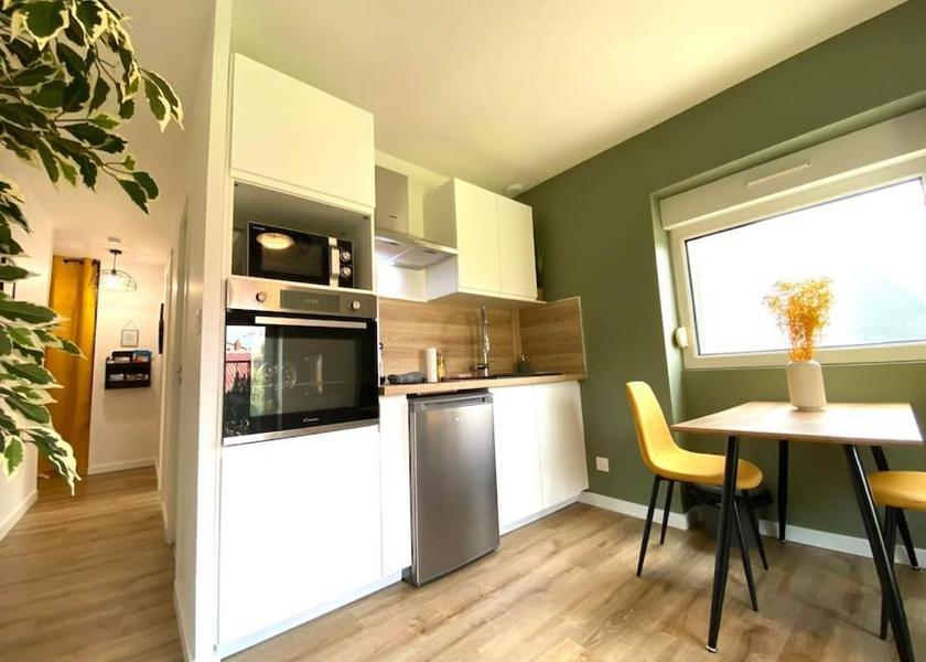 Auvergne-Rhone-Alpes Vienne One-Bedroom Apartment