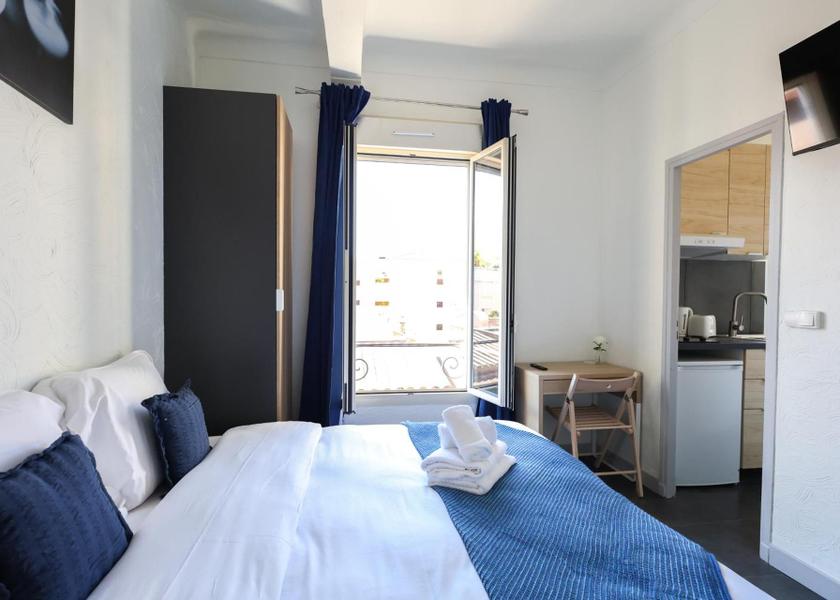 Provence - Alpes - Cote d'Azur Cannes Two-Bedroom Apartment