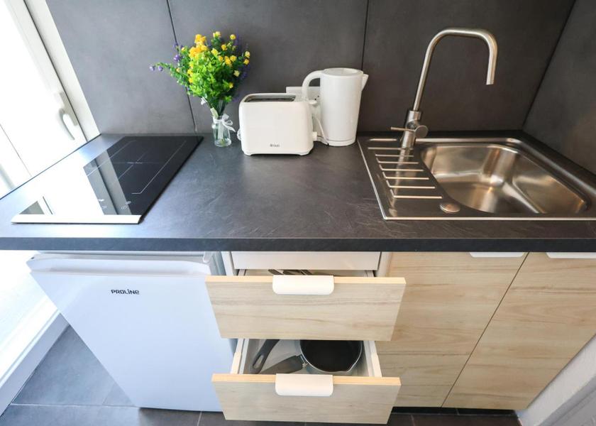 Provence - Alpes - Cote d'Azur Cannes Two-Bedroom Apartment