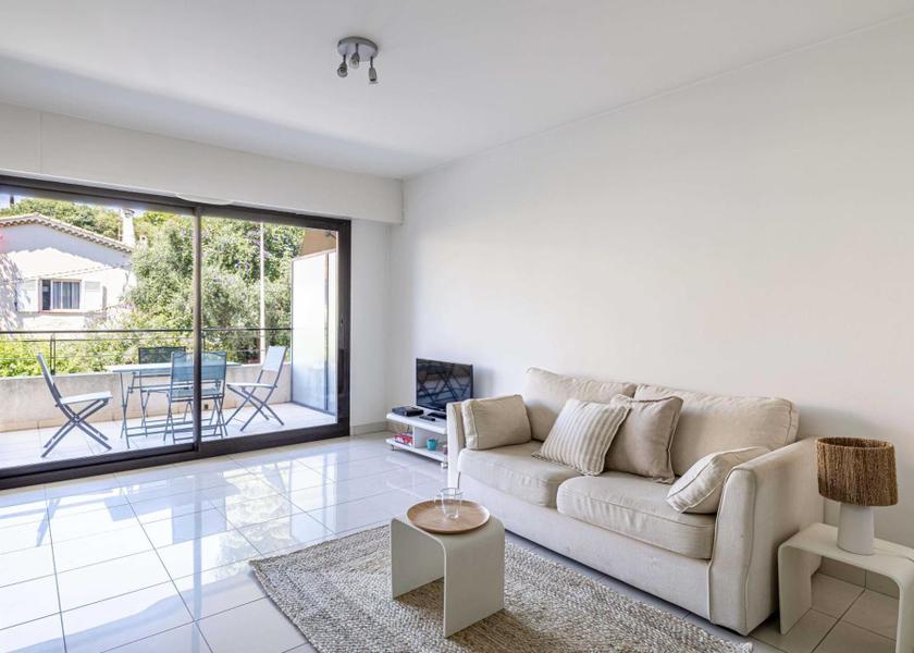 Provence-Alpes-Côte d'Azur Cannes One-Bedroom Apartment