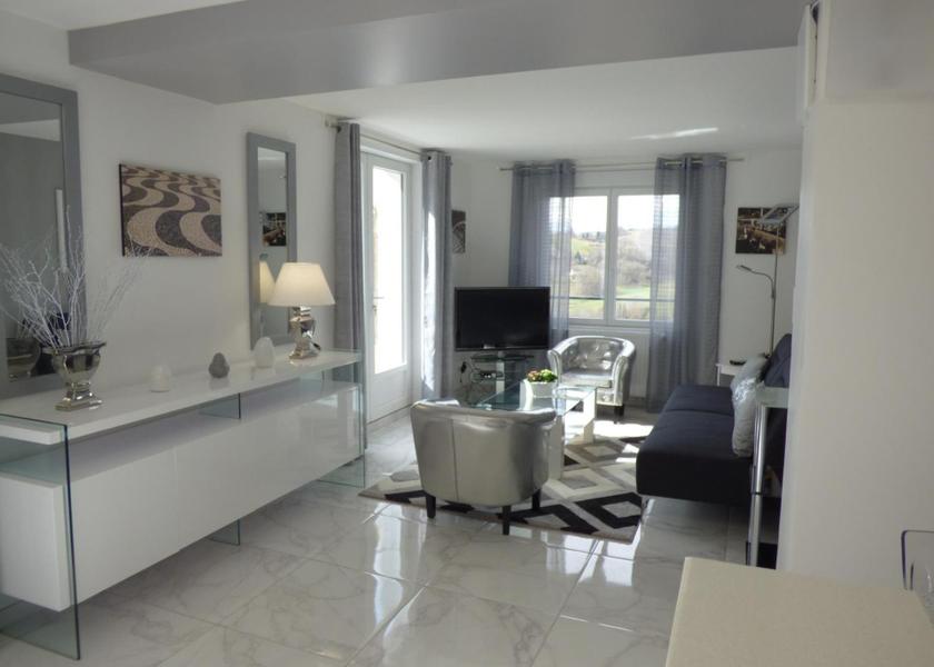 Nouvelle-Aquitaine Tulle Queen Suite