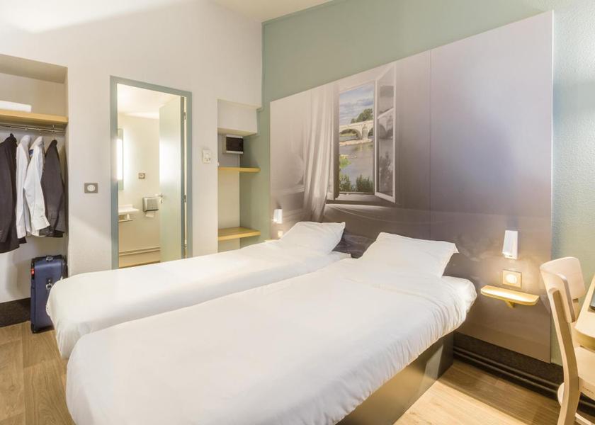 Auvergne-Rhone-Alpes Chambery Twin Room - Non-Smoking