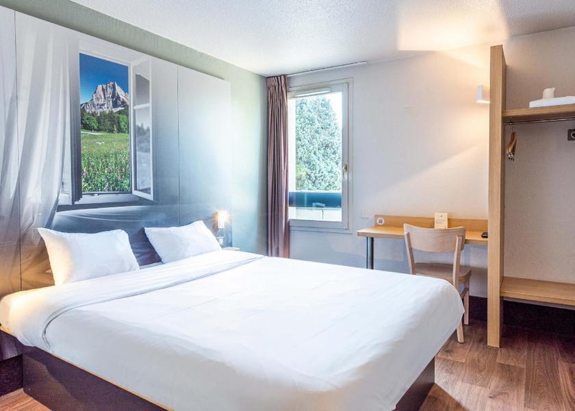 Auvergne-Rhone-Alpes Chambery Double Room - Non-Smoking