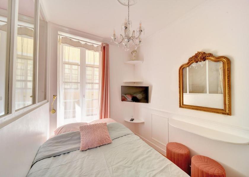 Auvergne-Rhone-Alpes Chambery Apartment with bathtub