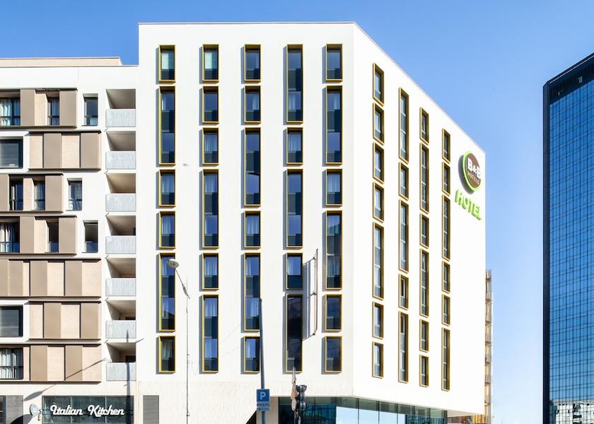 Île-de-France Bagnolet Front of property