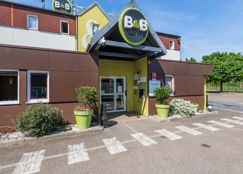 Grand Est Ostwald exterior view